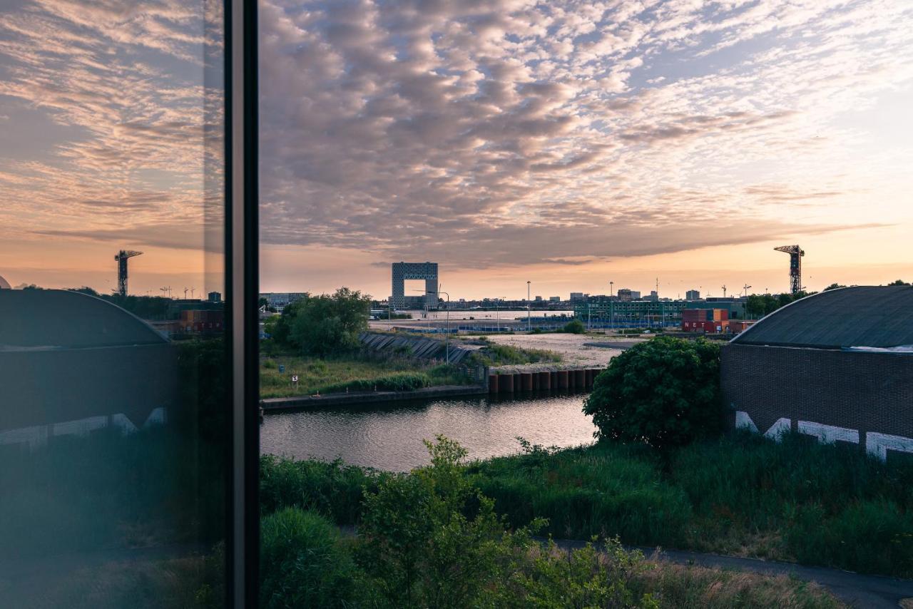 Sail 2025 View! Boutique - North Riverside Amsterdam